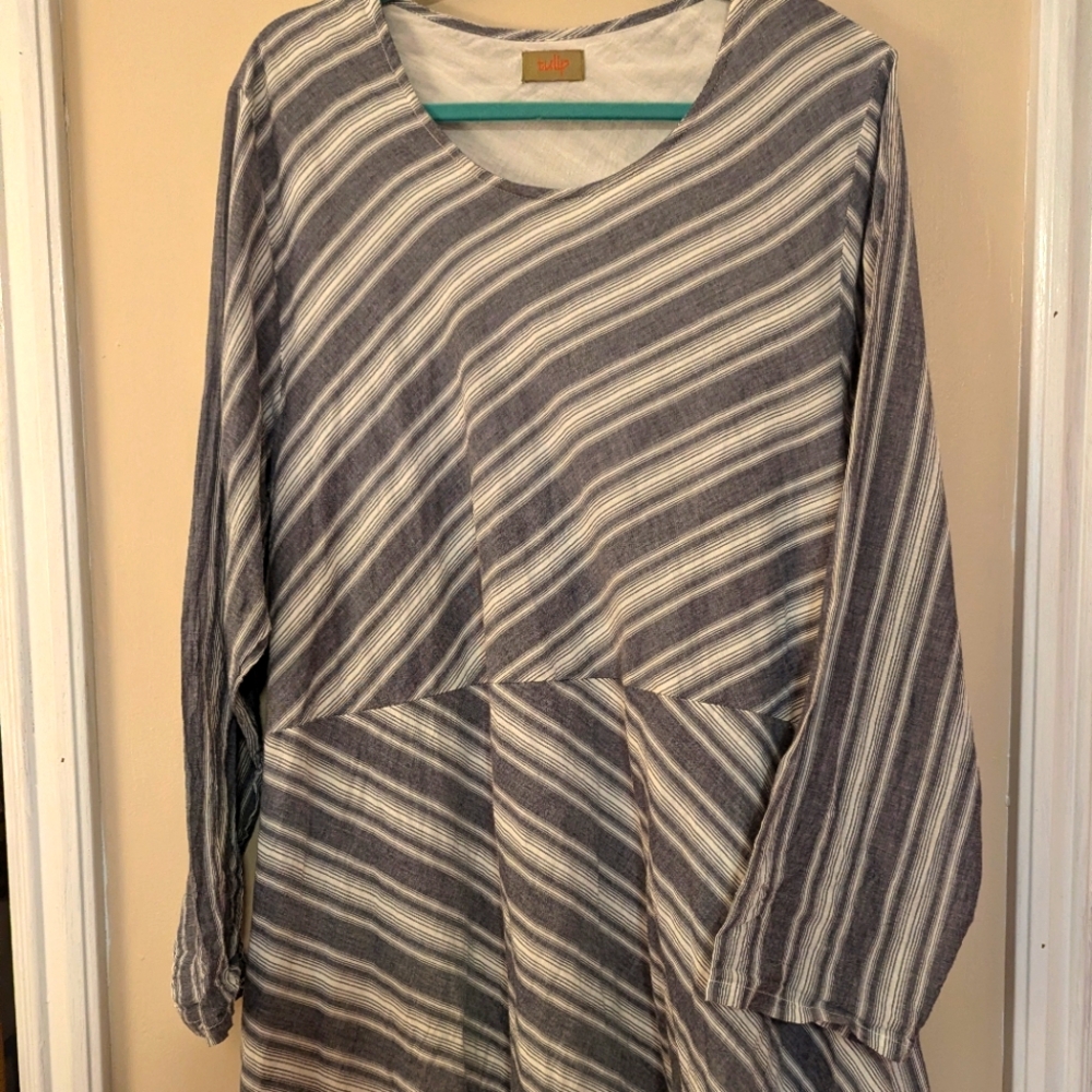 Large Tulip brand 100% cotton top